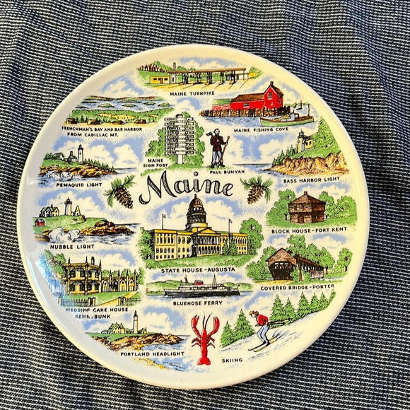 Vintage Maine Decorative Plate - Picture 1 of 4